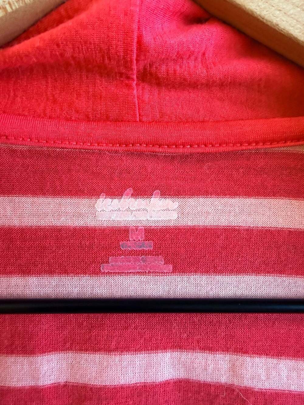 Icebreaker 100% Merino Wool Cardigan Sweater Pink & Coral Stripe Size M - Picture 6 of 8